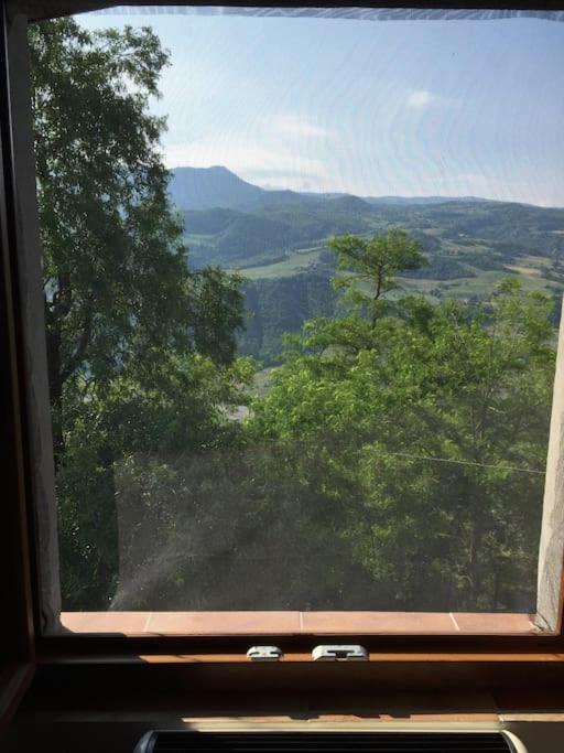 Casa Nella Natura A Боббио Экстерьер фото
