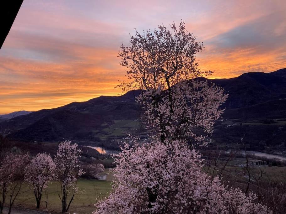 Casa Nella Natura A Боббио Экстерьер фото