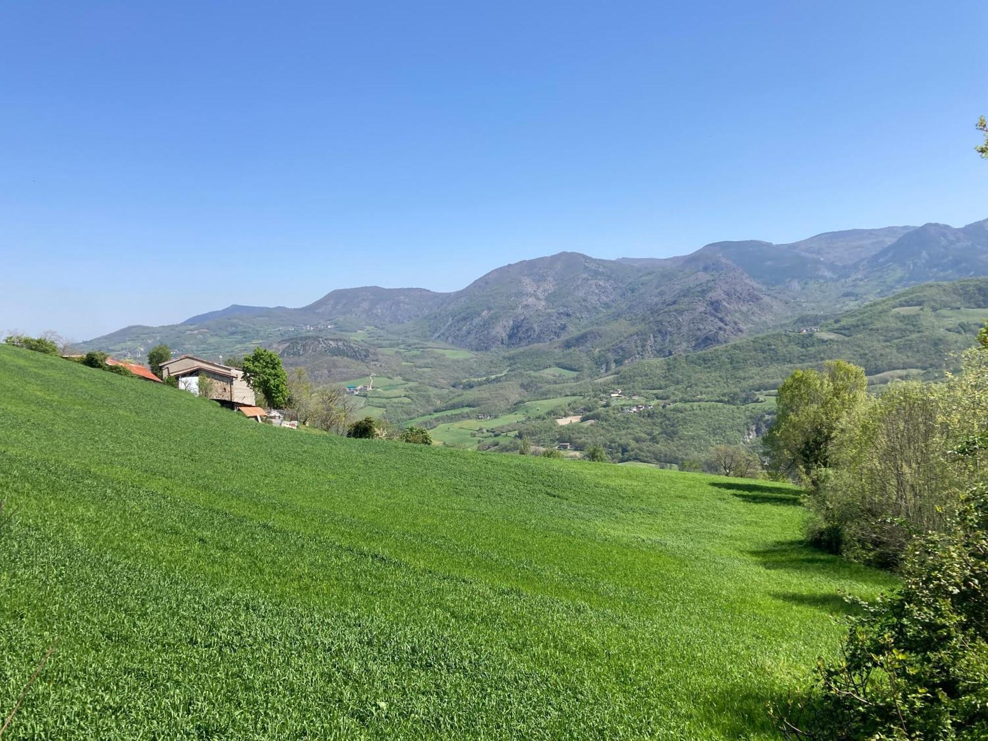 Casa Nella Natura A Боббио Экстерьер фото